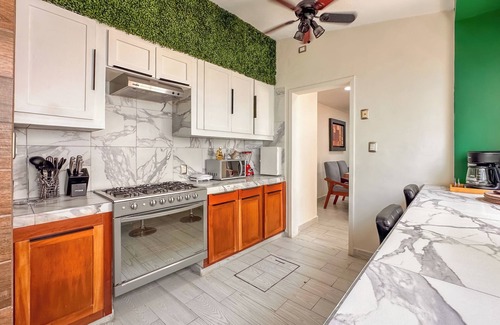 Boca del Río Casa | Modern 5BR Home*King bed*w/Pool/Next to Beach