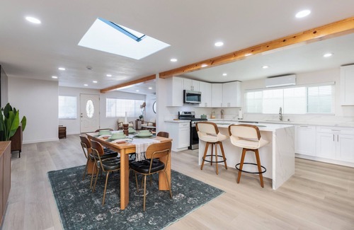 Otay Casa | Spacious 5-bedroom house in fabulous Chula Vista with WiFi, AC