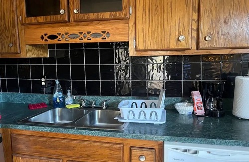 Fayetteville Casa | Spacious 5-bedroom house in awesome school district with WiFi