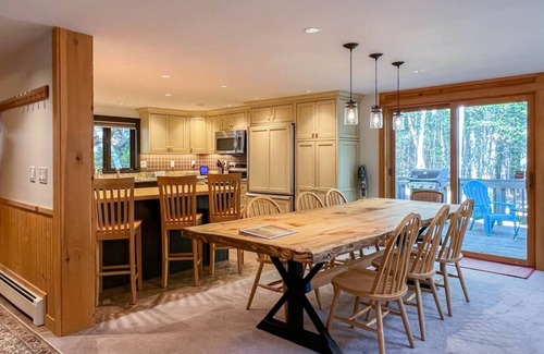 North Conway Casa | Spacious 5 Bedroom N. Conway Home | Best Location!