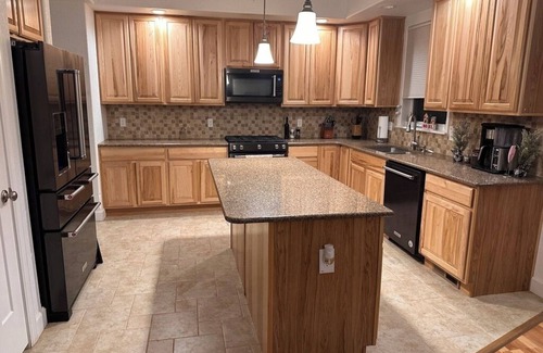 Pueblo West Casa | Spacious 5-bedroom house with AC and WiFi in pleasant Pueblo West