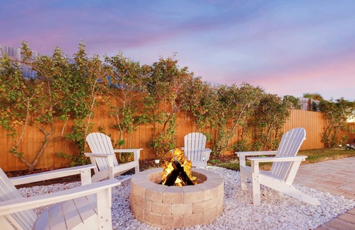 Vilano Beach Casa | Spacious 5-bedroom house in charming St. Augustine with WiFi, AC