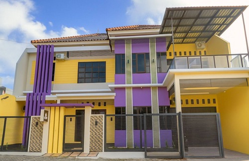 Banyuwangi Villa | Spacious 5-Bedroom Villa in Banyuwangi with Stunning Mountain Views