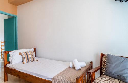 Poros Apartamento | Spacious 5-Person Apartment by Alecos Studios