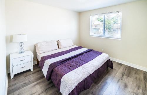 Los Angeles Apartamento | Spacious 5BR 3BA Home with Free Parking and WiFi 10 Minutes to Downtown LA Perfect for Large Groups