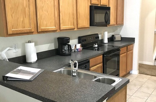 Kissimmee Casa | SPACIOUS 5BR GETAWAY - 30 MINS FROM DISNEY WORLD