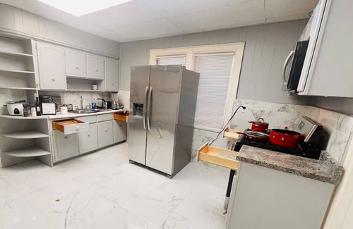 Buffalo Casa | Spacious 5BR Home for Fam, 20 mins to Falls!