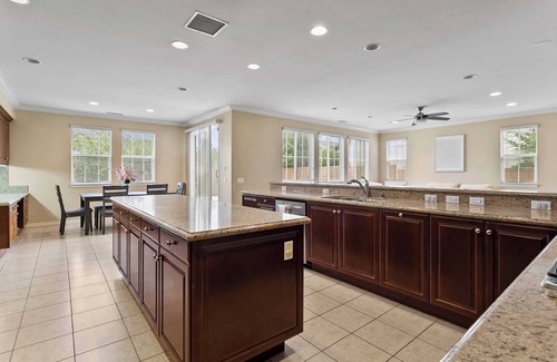 Eastvale Casa | Spacious 5BR Home in Eastvale Chef's Kitchen, Backyard & Prime Location #40809