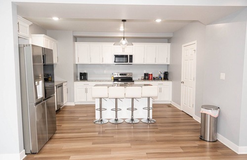 Mapleton/Fall Creek Casa | Spacious 5BR home with AC, 1G wifi, and walking distance to the fairgrounds