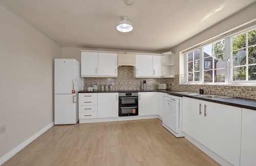 Martlesham Heath Casa | Spacious 5BRM Townhouse – Ideal for Contractors, Corporate Stays & Family Visits