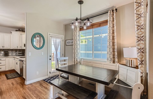 Old Town North Casa | Spacious 6 Bd Home -Old Town: Breweries + Trails!