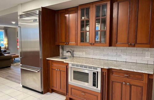 South End Casa | Spacious 6+ bdr 2 ba, walk to breweries & downtown