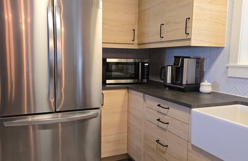 Livingston Casa | Spacious 6-bedroom house with AC, WiFi on a real working cattle ranch