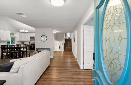 Sonora Casa | Spacious 6-bedroom home with ping pong table & large yard in enchanting Sonora