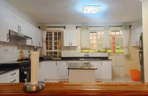 Nairobi Casa | Spacious 6-bedroom house in Nairobi offering unparalleled luxury and comfort.