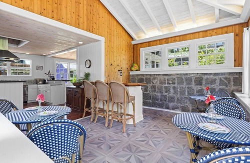 Hawi Casa | Spacious 6-bedroom house in brilliant Hawi with WiFi, fitness room
