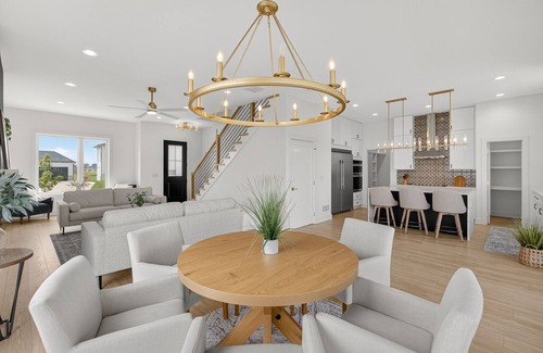 Waukee Casa | Spacious 6BR with Peaceful Pond Views - Brand New & Upscale