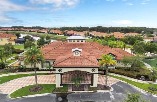 Bellavida Casa | Spacious 7-Bedroom Home at Bella Vida Resort with Conservation View