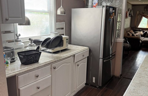 Omaha Casa | Spacious 7 bedroom house with WiFi, fitness room in brilliant Omaha.