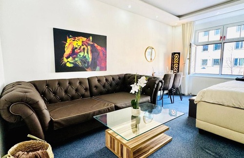 Meidling Apartamento | Spacious 7BR Apartment Prime Location