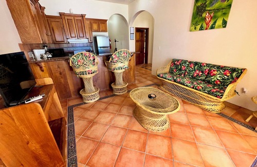 San Pedro Condominio | Spacious 7BR Beach Retreat - Ideal for Events