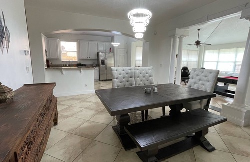 Vista East Casa | Spacious 7BR Home w/ Lakeview & Hidden Rooms