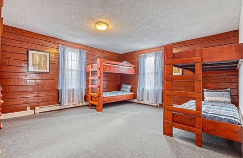 Warfordsburg Otro | Spacious 9BR Mountain Lodge
