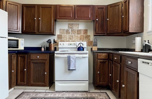 Allentown Apartamento | Spacious Allentown Apartment with Free Parking