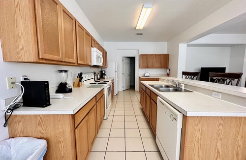 Legacy Park Casa | Spacious and accommodating, with private pool, and easy access to Disney!