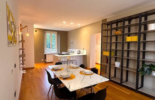 Bergamo Apartamento | Spacious and bright apartment at the foot of the Upper Town - Parking space included