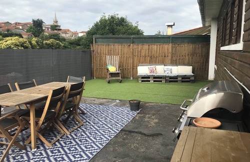 Mugron Apartamento | Spacious and bright apartment Pleasant terrace Large living room