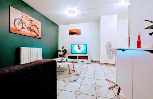 Pyramides Apartamento | Spacious and comfortable apart with terrace in downtown