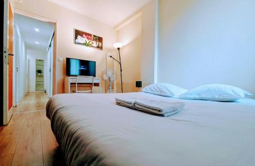 Pyramides Apartamento | Spacious and comfortable apart with terrace in downtown