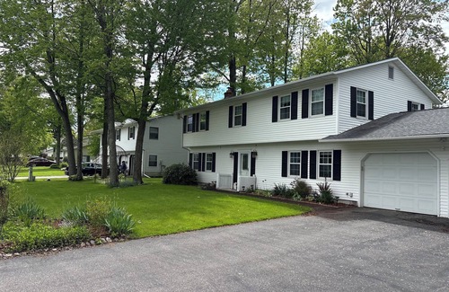 South Burlington Casa | Spacious and convenient home in South Burlington