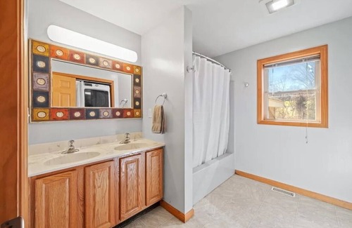 Newfield Casa | Spacious and Charming Farm Home on 40+ Acres Among Forest Wildlife