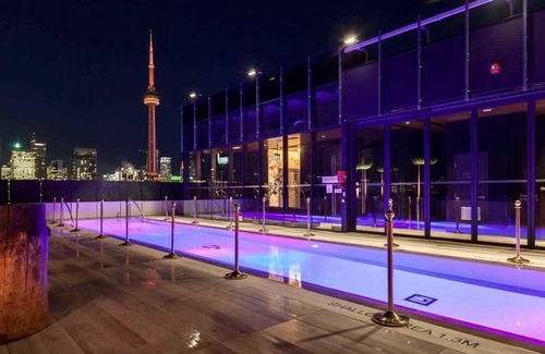 Fort York Condominio | Spacious and Classy King West Condo! 1B1B