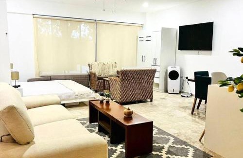 Puerto Aventuras Apartamento | Spacious and comfortable apartment w pool and golf