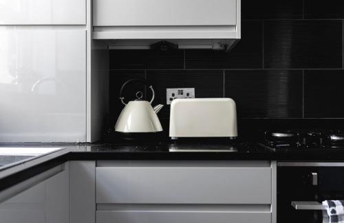 Turkey Street Apartamento | Spacious and Cozy 4Bed in Enfield with Garden & WiFi & Parking