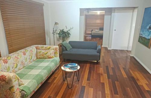 Wantirna South Casa | Spacious and cozy home next to Glen Waverley