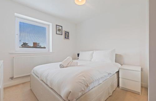 Sutton Coldfield Apartamento | Spacious and Modern 2BR Stay Free Parking and WiFi