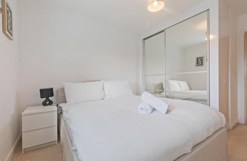Sutton Coldfield Apartamento | Spacious and Modern 2BR Stay Free Parking and WiFi