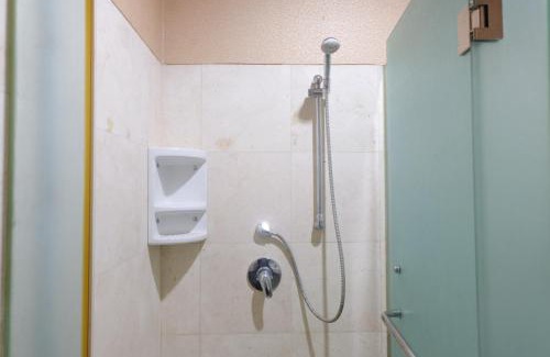 Hegarmanah Apartamento | Spacious and Modern 2BR at Apartment Dago Butik By Travelio