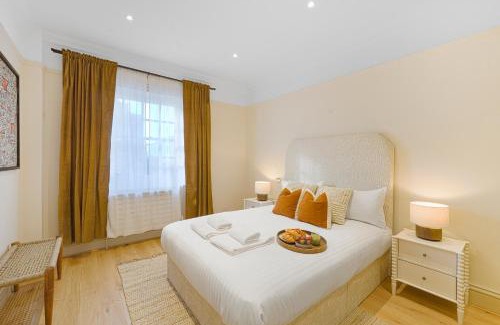 Royal Borough of Kensington and Chelsea Apartamento | Spacious and Modern 4 beds home in Kensington