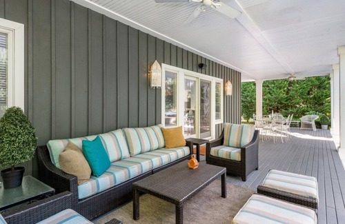 Wainscott Woods Casa | Spacious and Open Wainscott Home with Amazing Outdoor Space Centrally Located