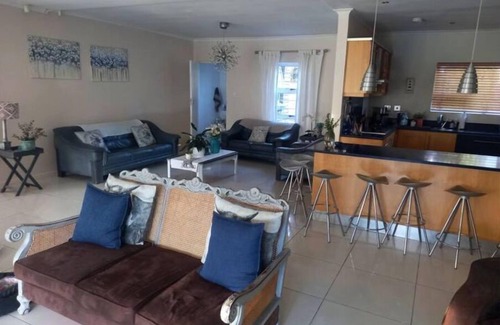 Summerstrand Casa | Spacious and Peaceful home, Summerstrand,Gqeberha