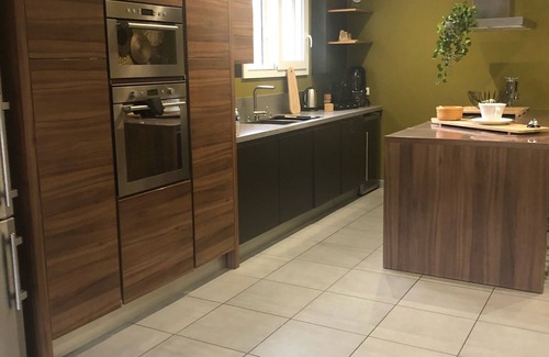 Arles Villa | Casa espaciosa y agradable en el campo.