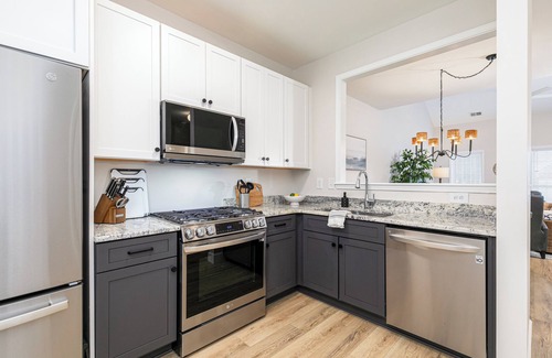 Acworth Casa | Spacious and Quiet 3-bedroom townhome with WiFi and AC in Acworth
