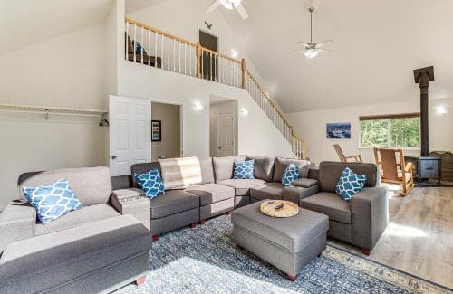Knik-Fairview Casa | Spacious and Scenic Wasilla Getaway Near Adventures