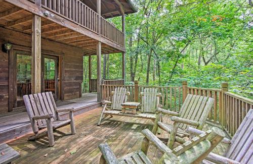 Maysville Casa | Spacious and Secluded Cabin 25 Mi to Bentonville!