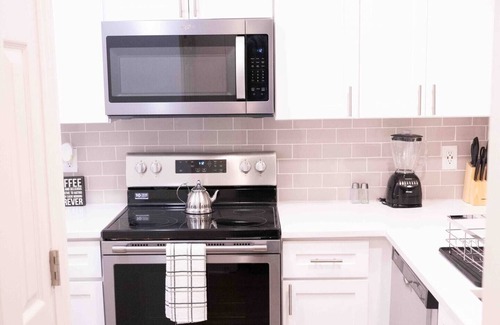 Charlotte Apartamento | Spacious and Serene 1bedroom Apt